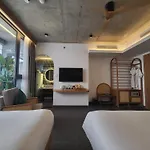 Leaf Beachfront Hotel Da Nang