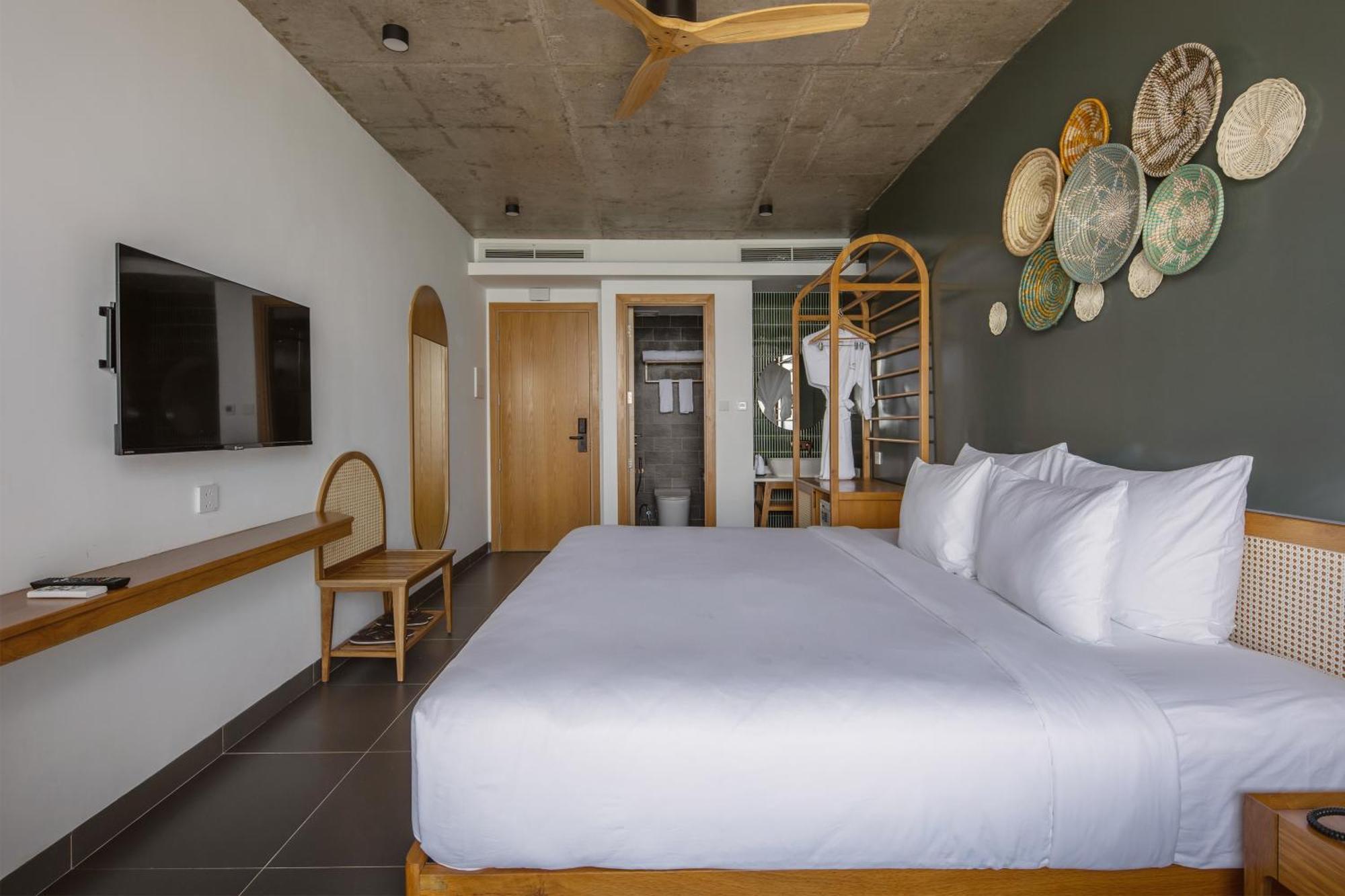 Leaf Beachfront Khách sạn