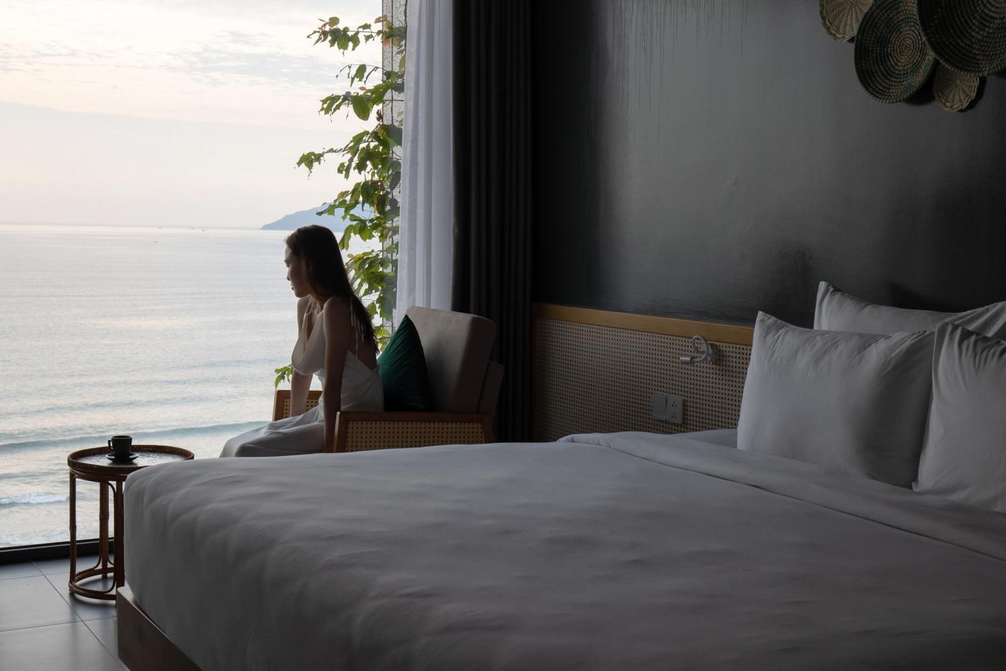 Khách sạn Leaf Beachfront
