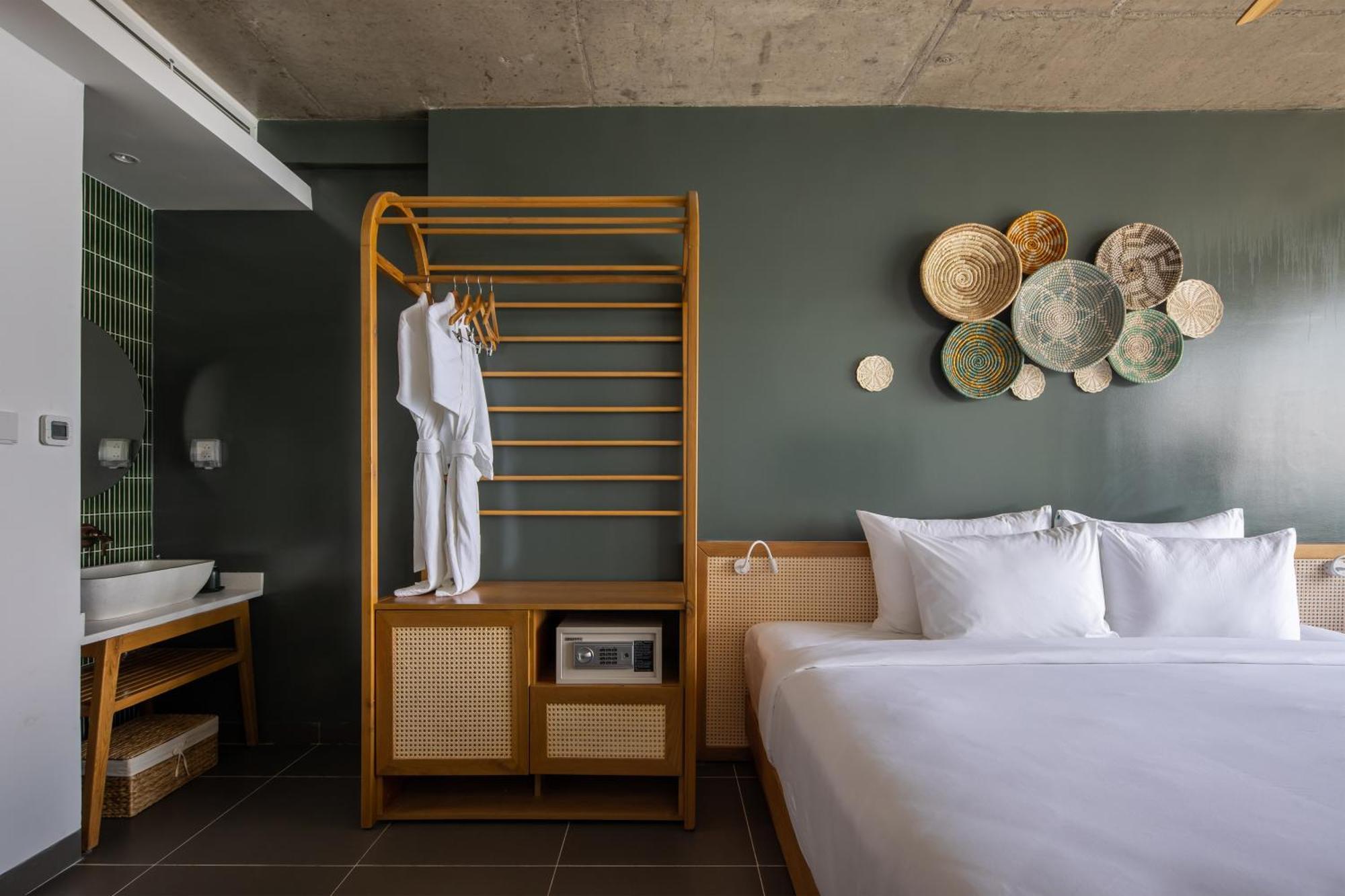 Khách sạn Leaf Beachfront Đà Nẵng